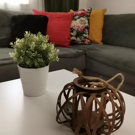 아파트 Oasis Luxury Detached House In With Hydromassage 테살로니키