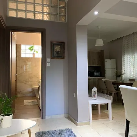 Oasis Luxury Detached House In With Hydromassage 아파트
