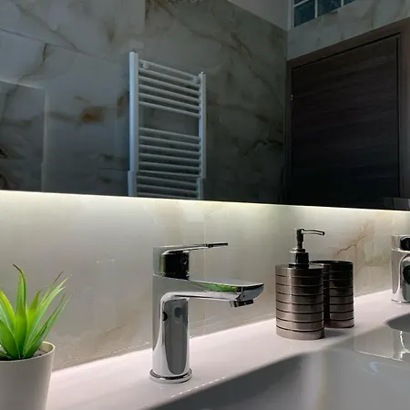 아파트 Oasis Luxury Detached House In With Hydromassage *