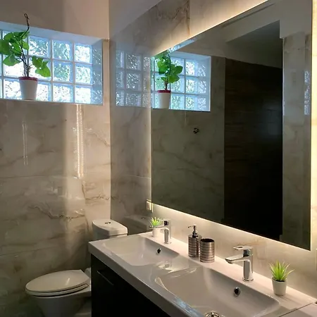 Apartment Oasis Luxury Detached House In With Hydromassage *