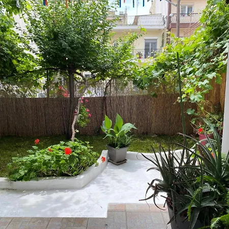 아파트 Oasis Luxury Detached House In With Hydromassage 테살로니키