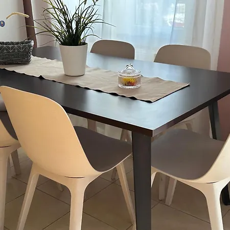 Oasis Luxury Detached House In With Hydromassage 테살로니키