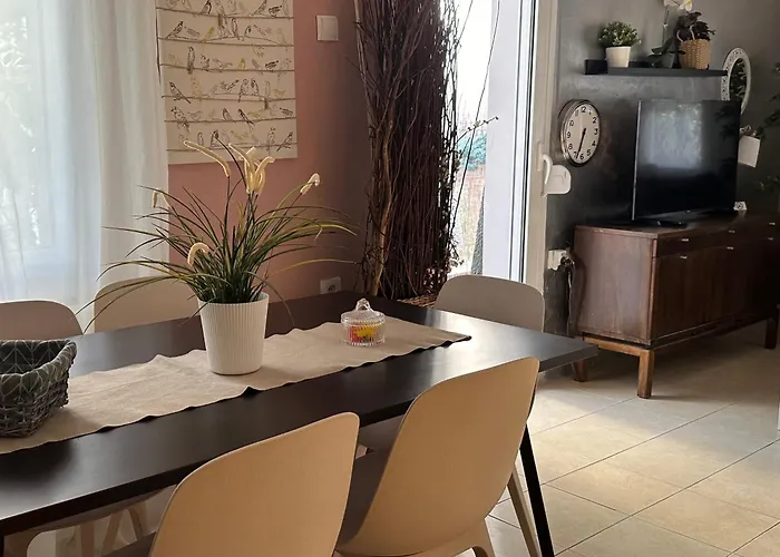 Oasis Luxury Detached House In With Hydromassage Thessaloniki
