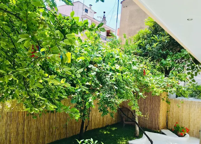 Oasis Luxury Detached House In With Hydromassage Thessaloniki