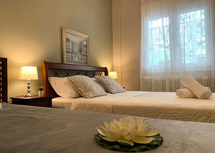 Oasis Luxury Detached House In With Hydromassage Apartman *